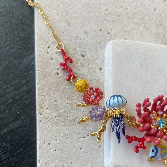 Les NEREIDES Colorful Coral Reef Necklace - Picture 8 of 10